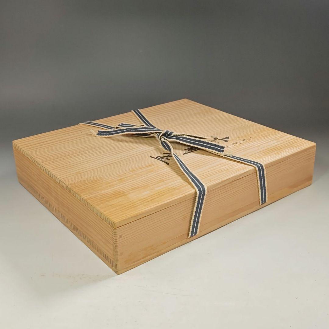 ウ298 六角盆『塗師 川瀬表完作』『一閑朱塗 六角盆 共