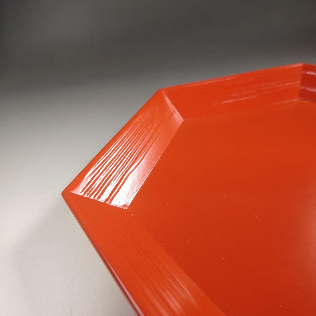 ウ298 六角盆『塗師　川瀬表完作』『一閑朱塗　六角盆　共箱』茶道具　漆塗