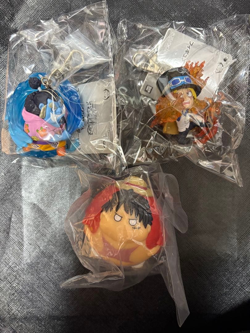 ONEPIECE ワンピース キーホルダー フィギュア まとめ売り - メルカリ