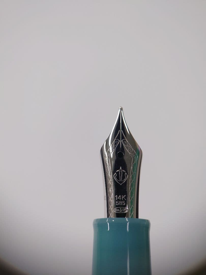 未使用　セーラー万年筆　海外モデル 万葉ペン「Moss」プロギアスリム インク付