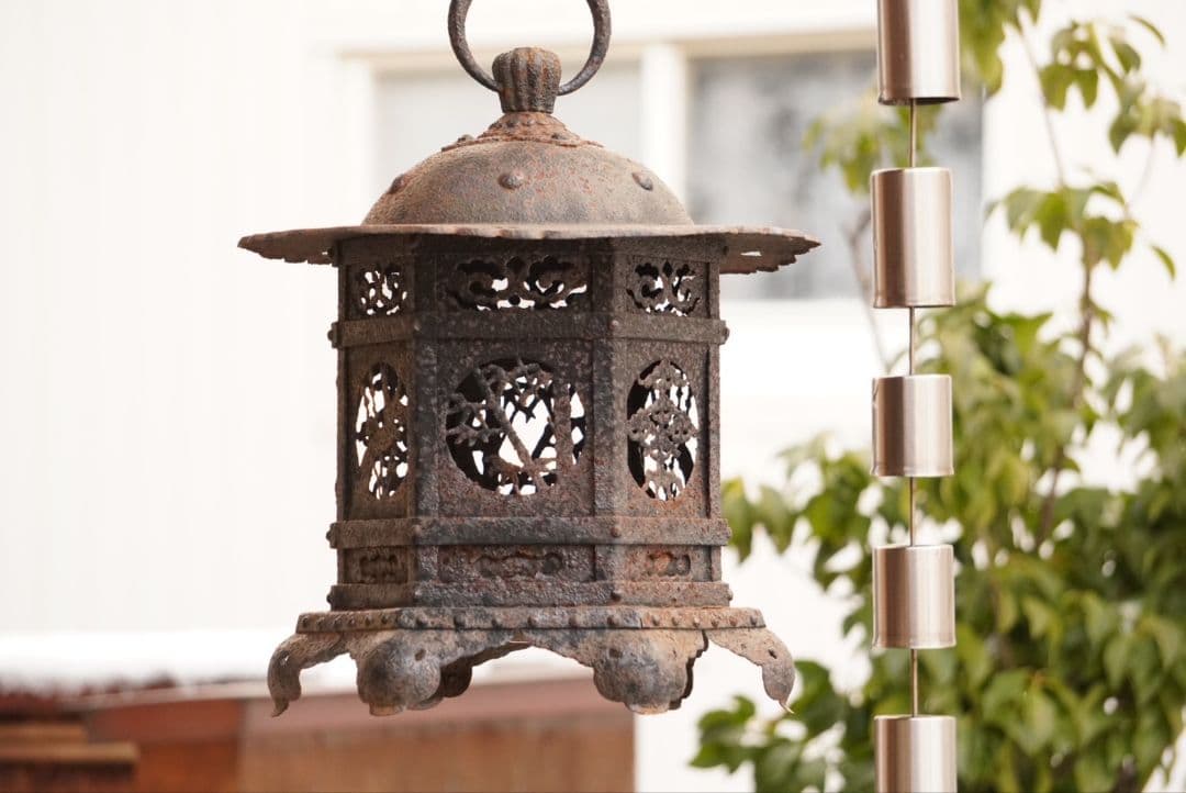 吊り灯籠 蝉つき アンティーク 雑貨 骨董 吊灯籠 灯り 照明 庭 インテリア