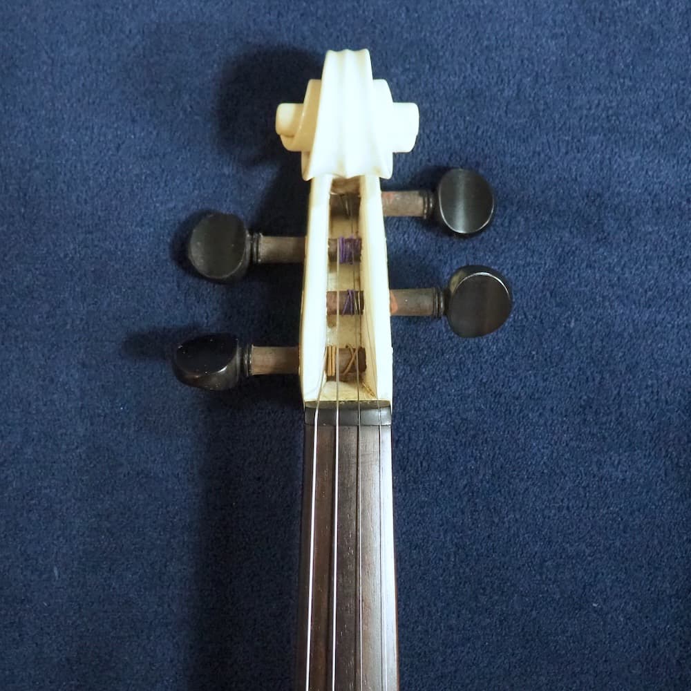 エレキバイオリン Straus 白