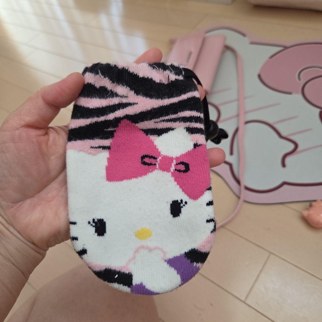 サンリオ　キティ 　昭和レトロ　ご当地　お財布ショルダー　マット　海外人気品