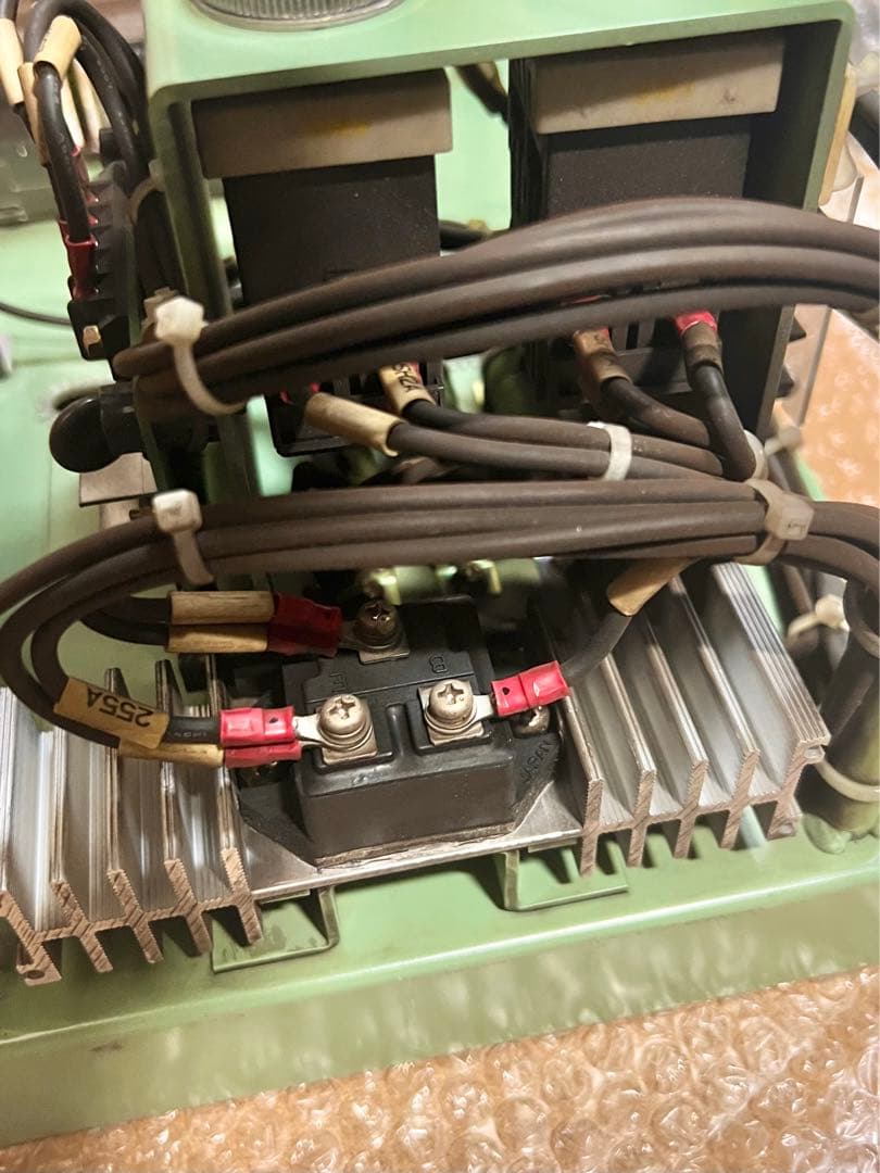 東京メトロ(営団地下鉄)7000系 仕切戸操作スイッチ