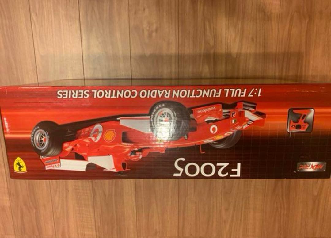 ラスト1台・未使用・未開封】フェラーリ F2005 1:7 ラジコンカー