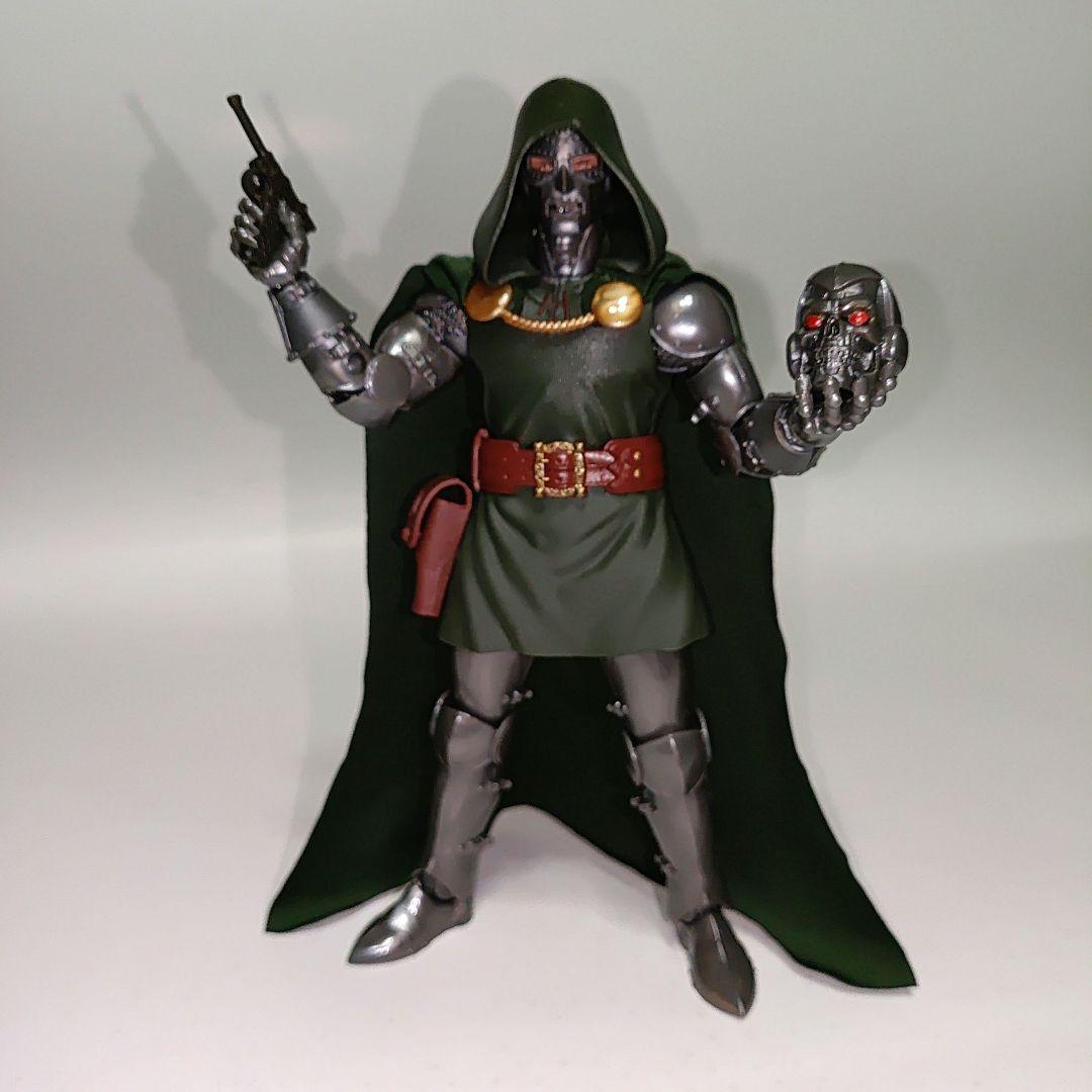 マーベルレジェンド ドクタードゥーム 3パック版 ファンタスティックフォー