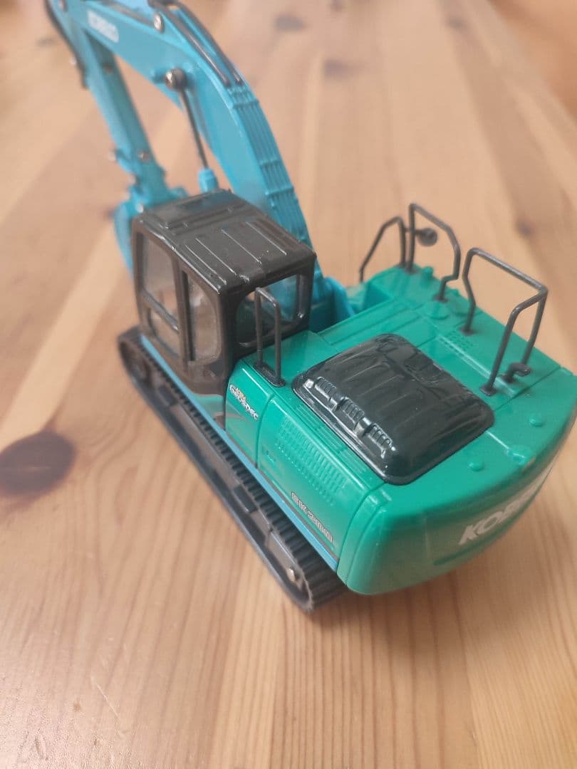 KOBELCO sk200 1/43スケール