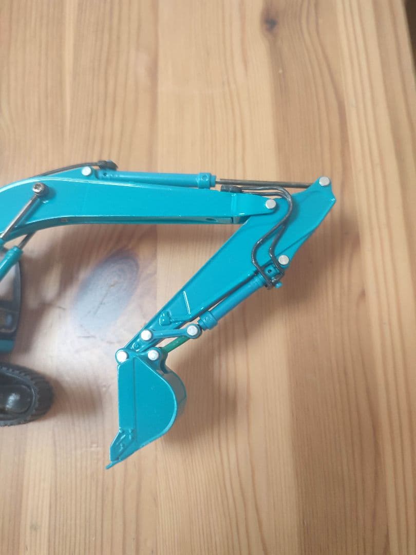 KOBELCO sk200 1/43スケール