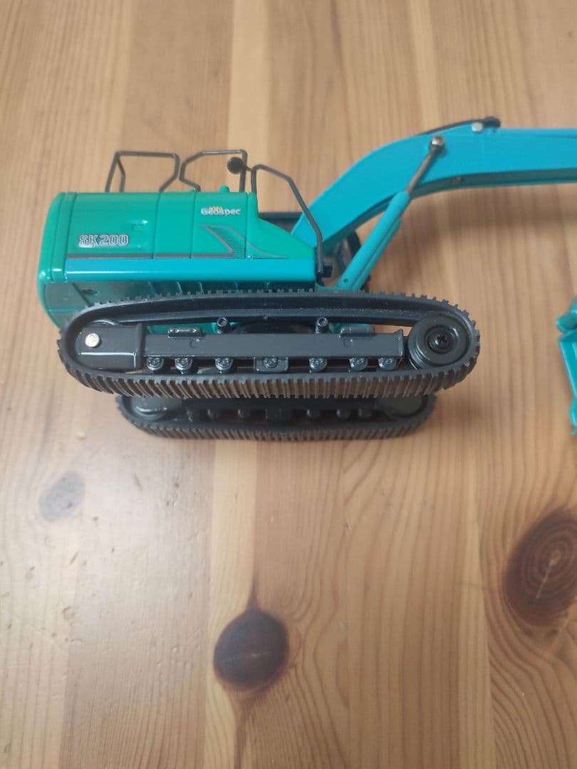 KOBELCO sk200 1/43スケール