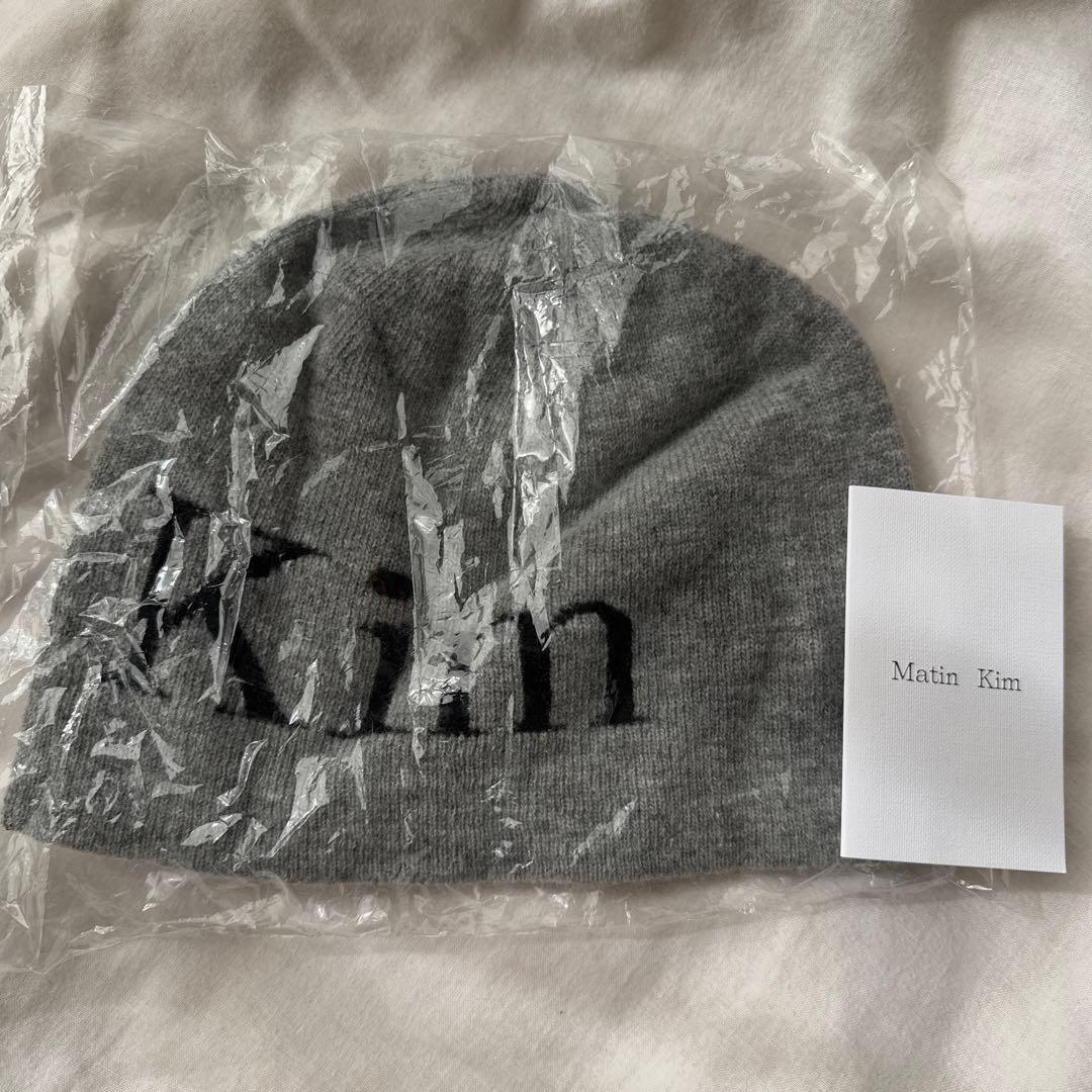 Matin Kim ニット帽　ビーニー MATIN KIM ニットキャップ ビーニー LOGO JACQUARD SHORT BEANIE