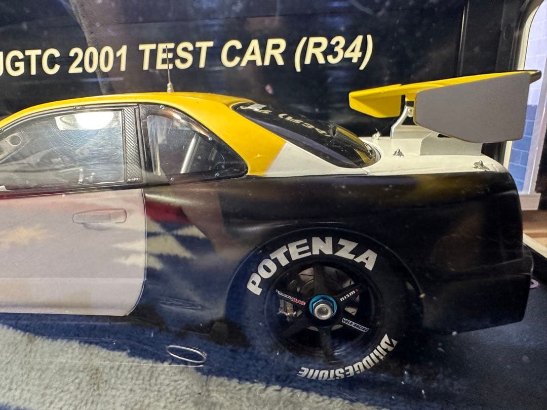 ミニカー AUTOart 1/18 GT-R R34 2001 JGTC 2001