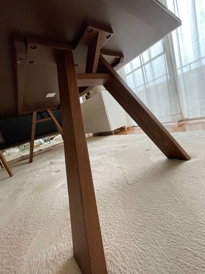 シギヤマ 180cm ロゼッタダイニングテーブル　ウォールナット脚