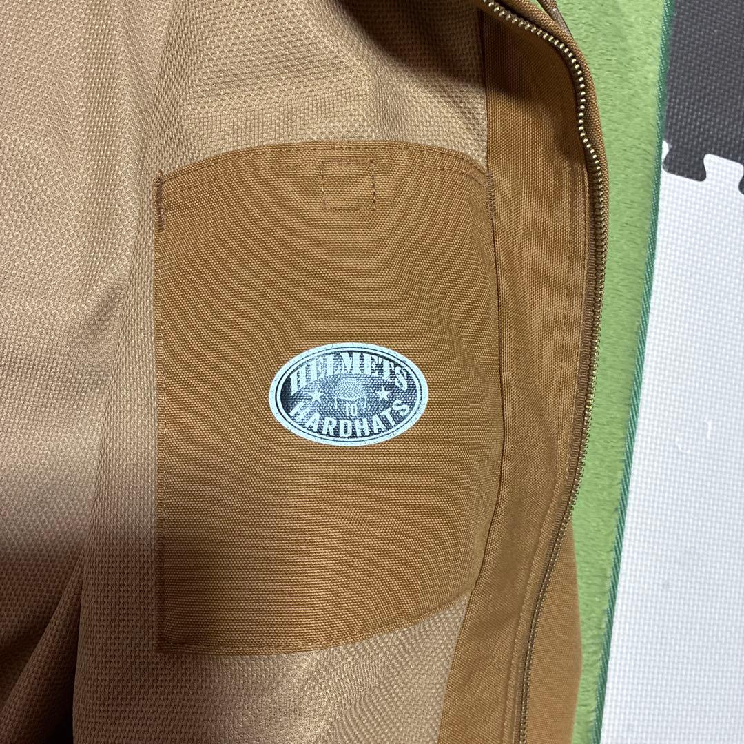 Carhartt フード付きジャケット M アメリカサイズなので大きめです。