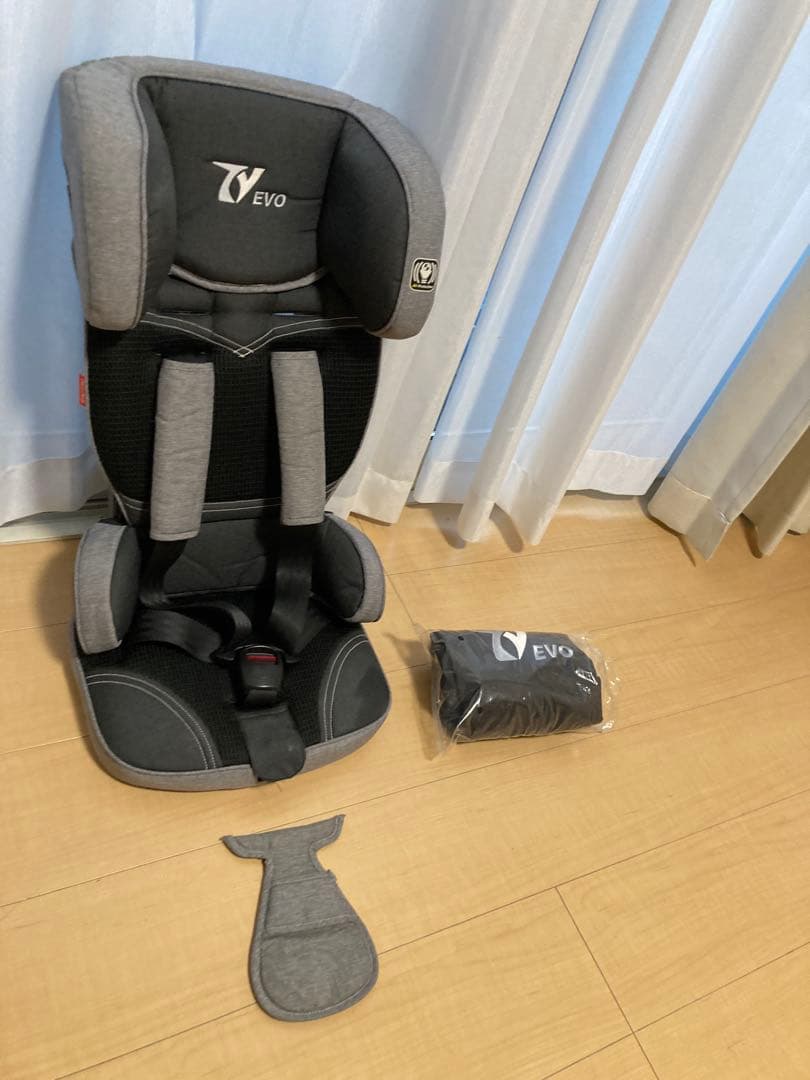 日本育児 トラベルベスト EVO チャイルドシート サンドグレー