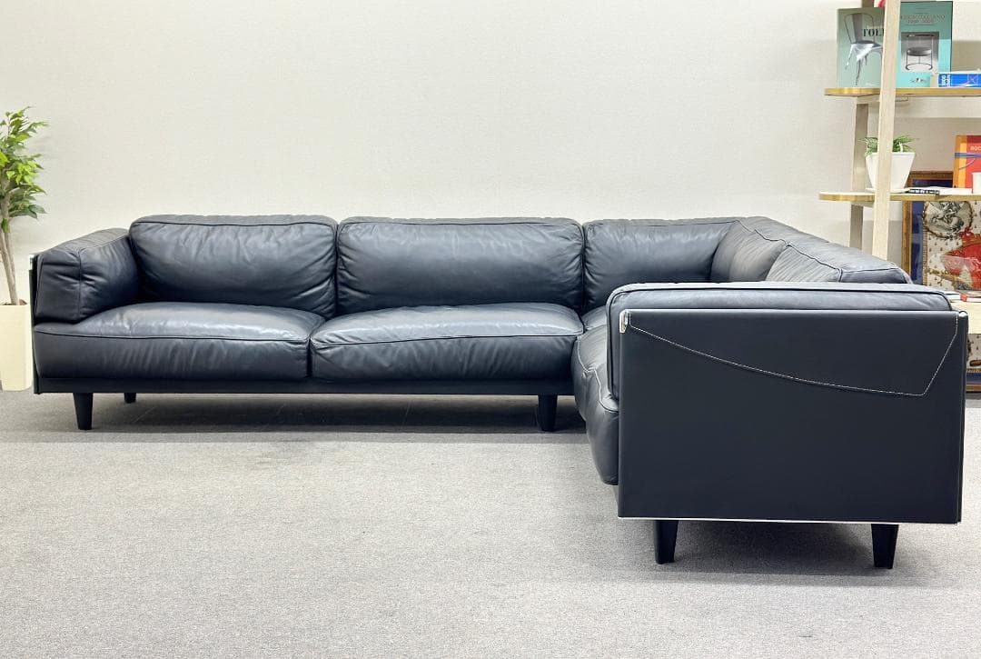黒のレザーコーナーソファ大塚家具