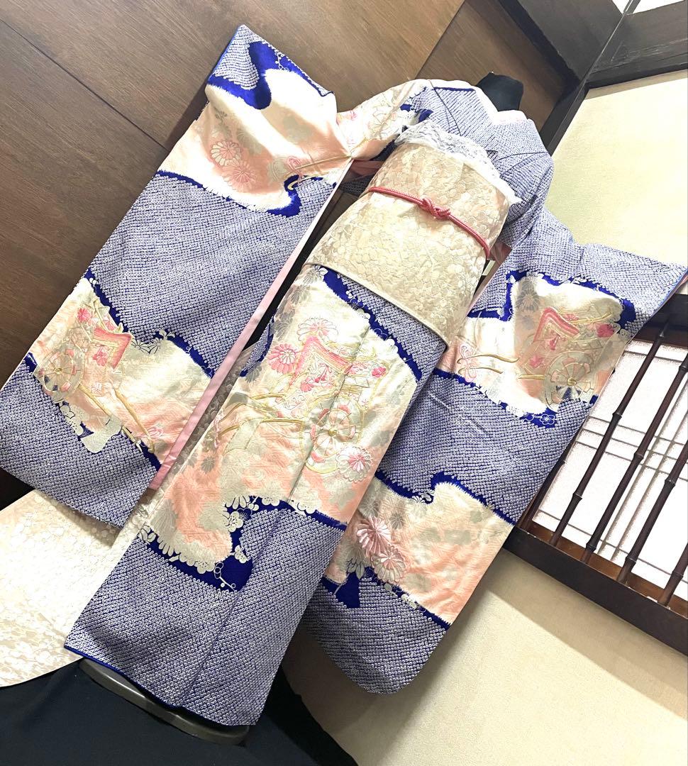 振袖 フルセット6点特価サイズM総絞り御所車銀駒刺繍　正絹　売り切り終了 正統派古典 赤/黒/白 御所車柄/牡丹柄 人気 上品 可愛い 伝統的古典