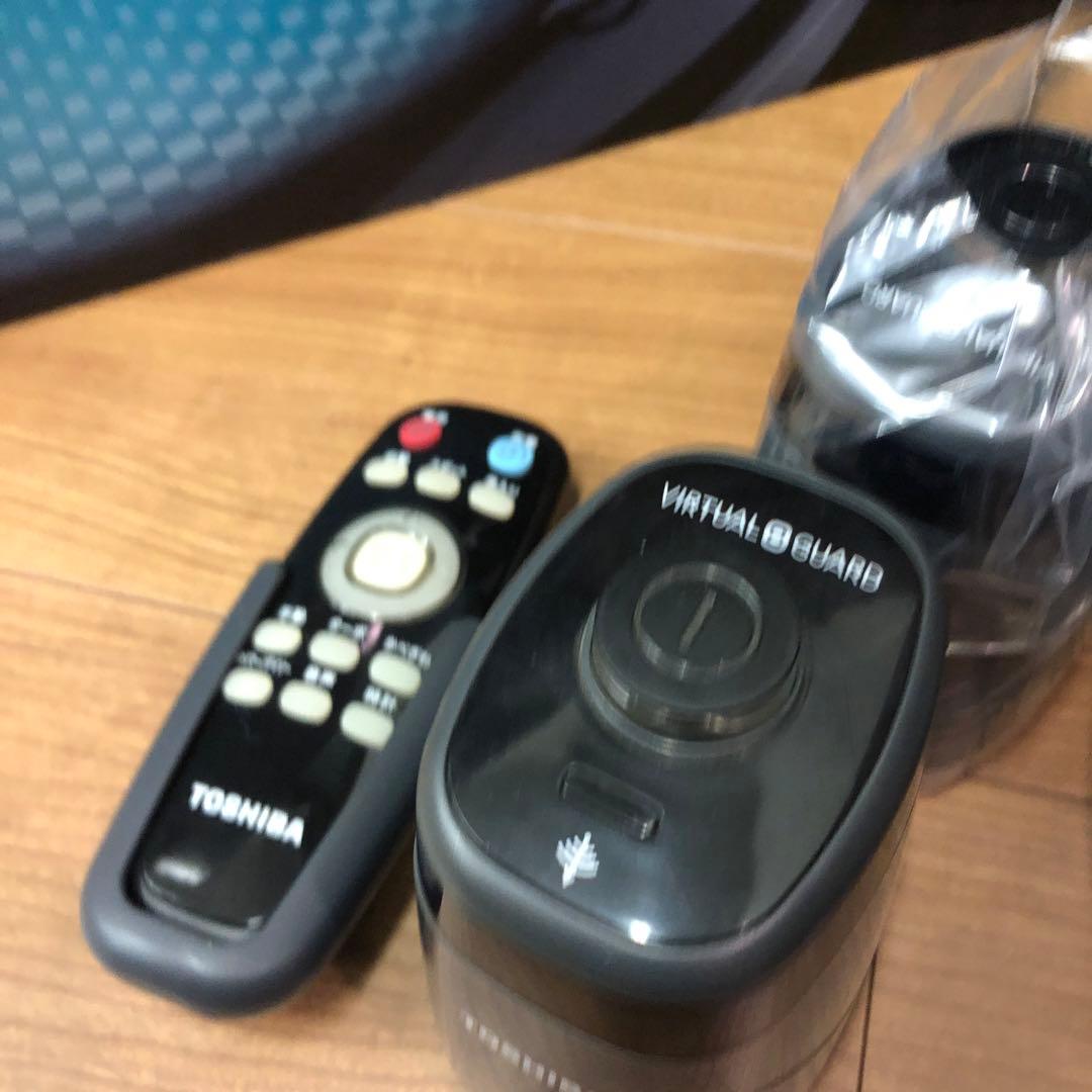 TOSHIBA ロボット掃除機 VC-RB100 本体 - メルカリ