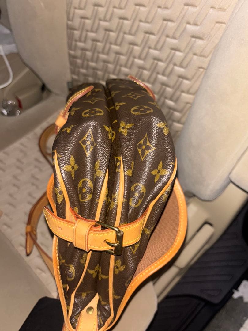 Louis Vuitton ルイヴィトン　ソミュール30 モノグラム 美品