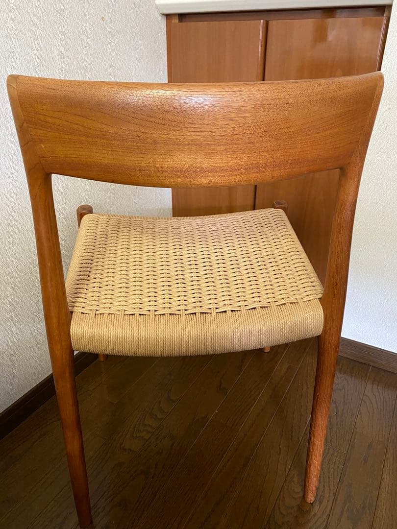 『なゆみぴょんページ』　J.L.Moller チェア No.77