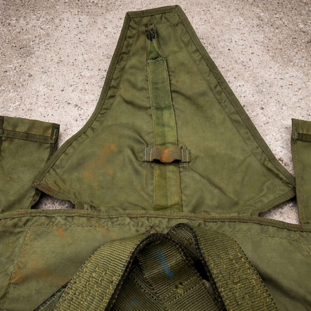 米軍実物 パラシュートハーネス IRVIN AEROSPACE 2004年製 - メルカリ