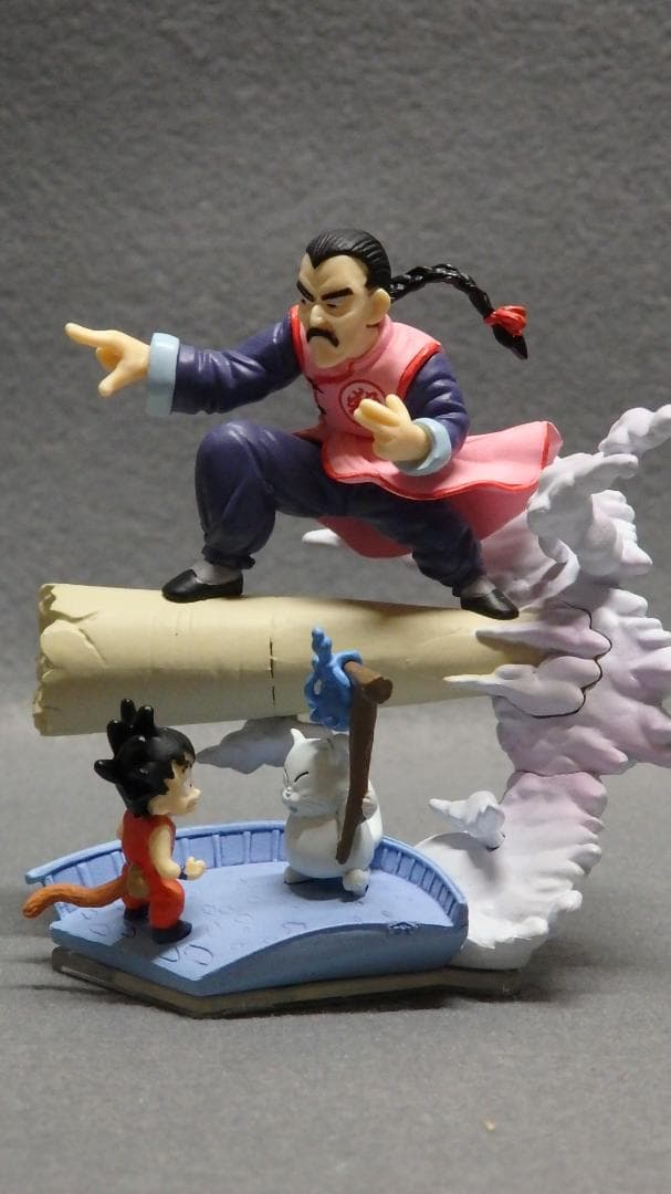 ドラゴンボール イマジネイションフィギュア ガシャポン アラレ 占いババ 桃白白