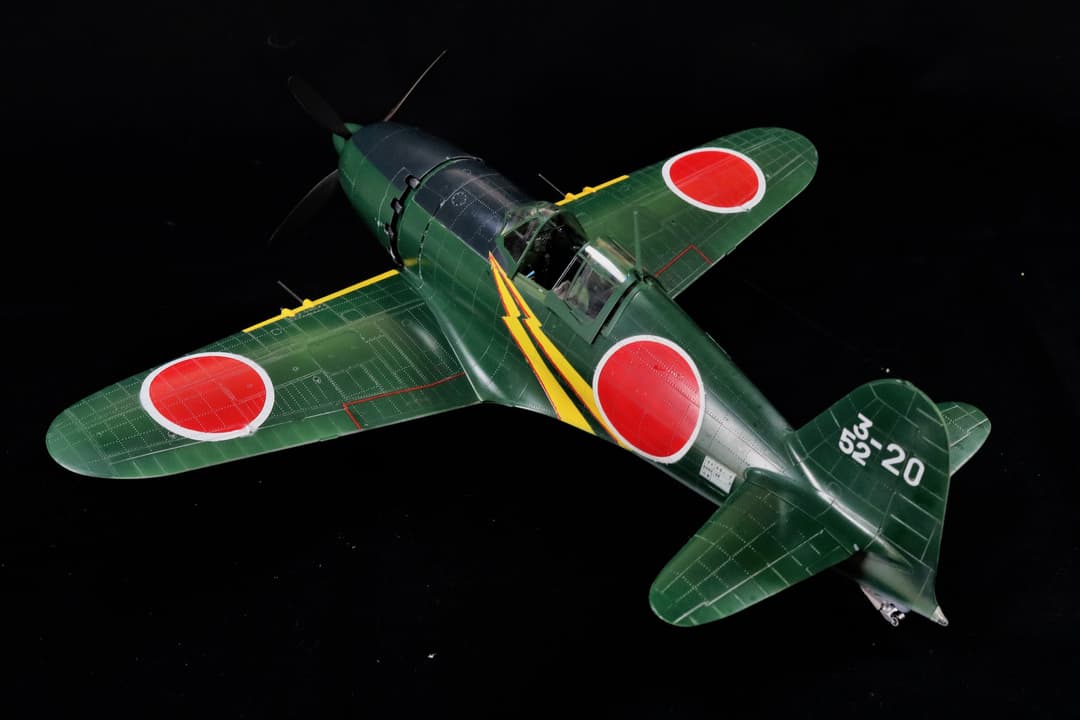ハセガワ 1/32スケール 雷電二一型 完成品 ハセガワ 1/32 三菱 J2M3 局