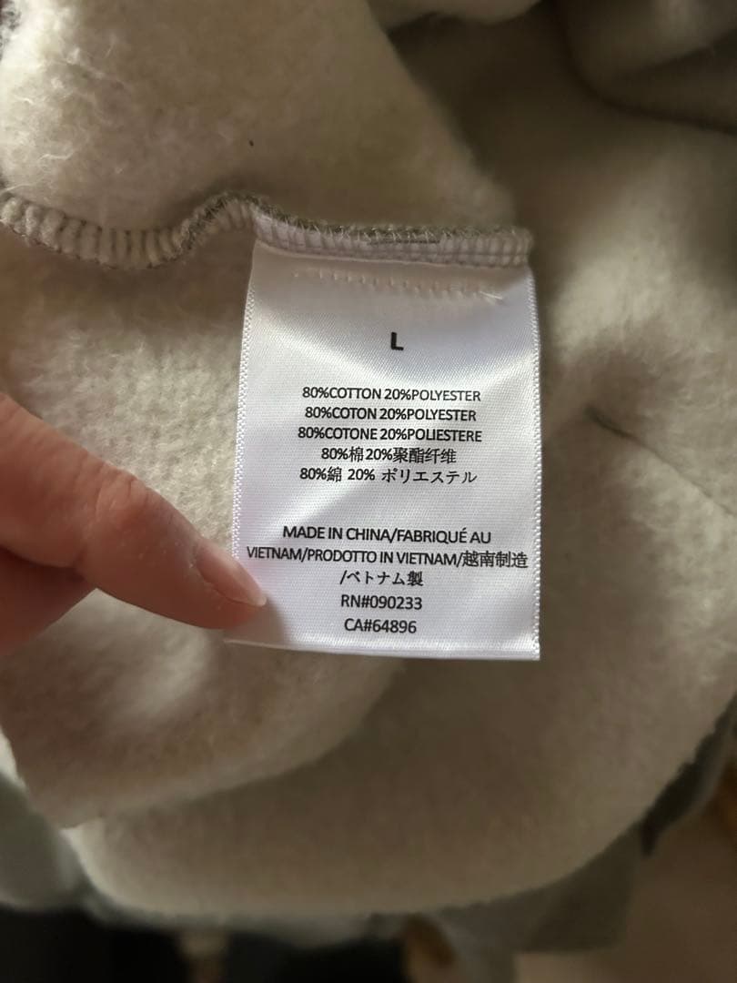 エッセンシャルズ　パーカー　フーディ