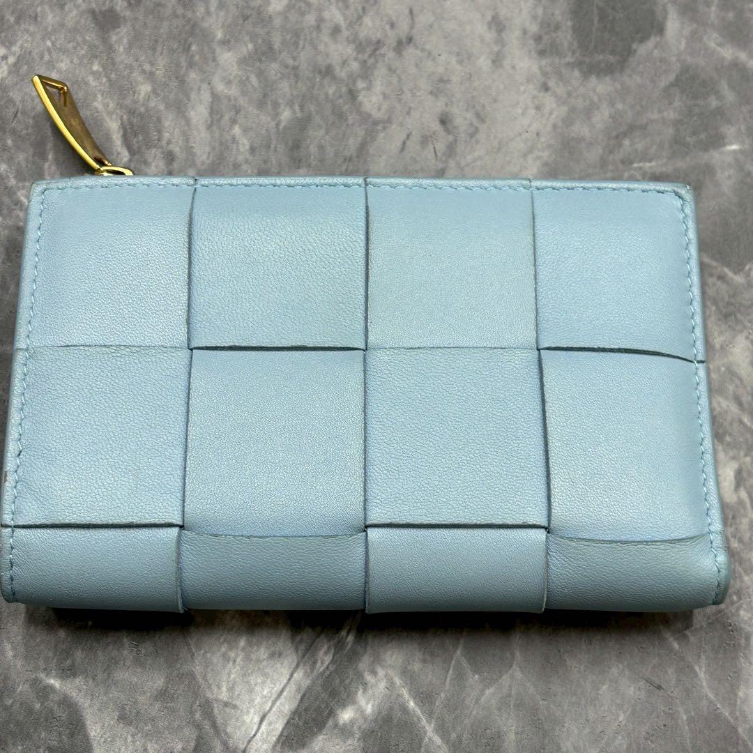 おもち坊☘️新春セール開催中 ✨ボッテガヴェネタ　ミディアムカセット　マキシ