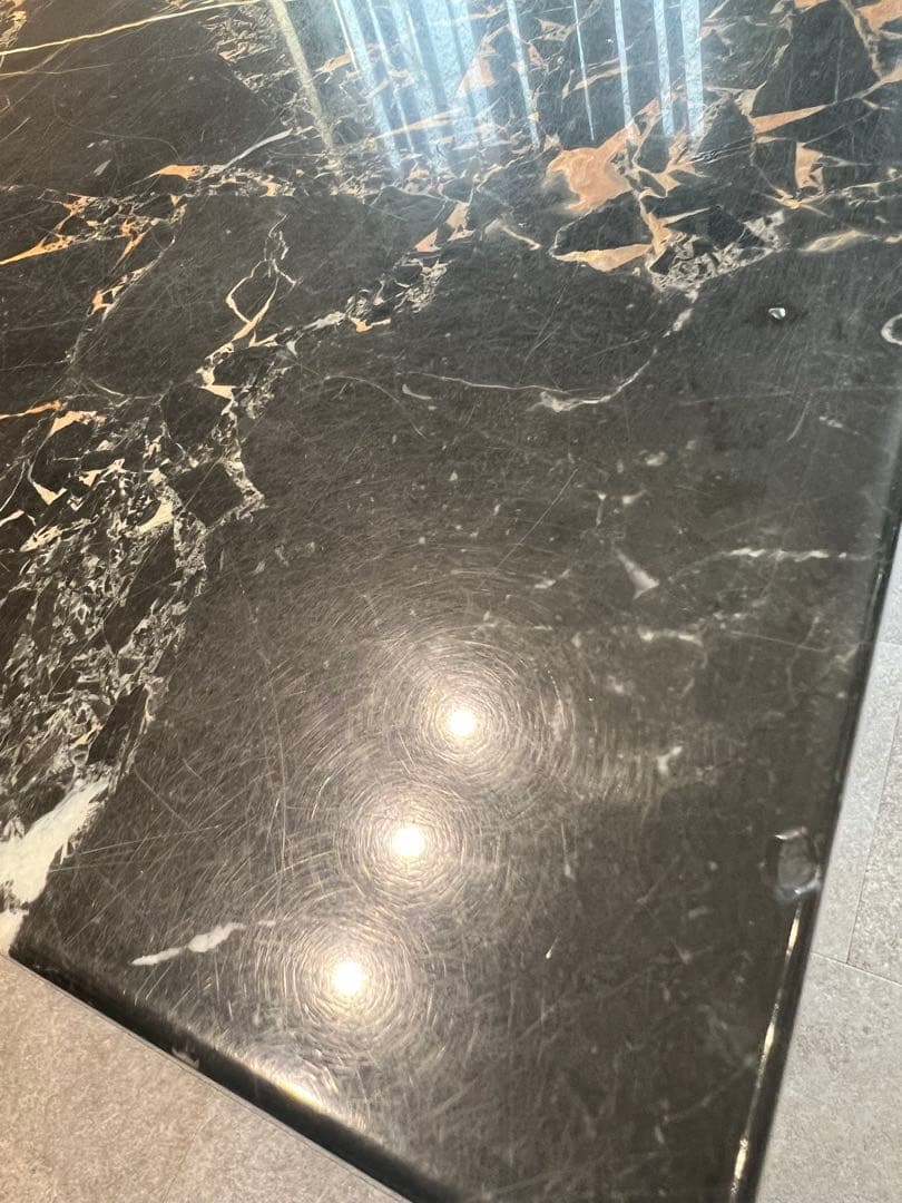 【引き取り限定】　最終価格！9/15まで！天然大理石ダイニングテーブル