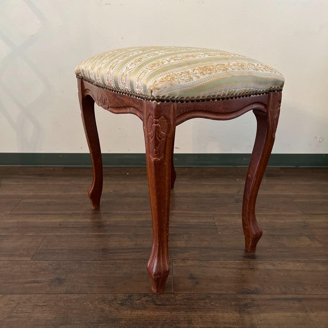 k067r120 クラシカルなスツール・オットマン 2個セット ストライプ 猫脚