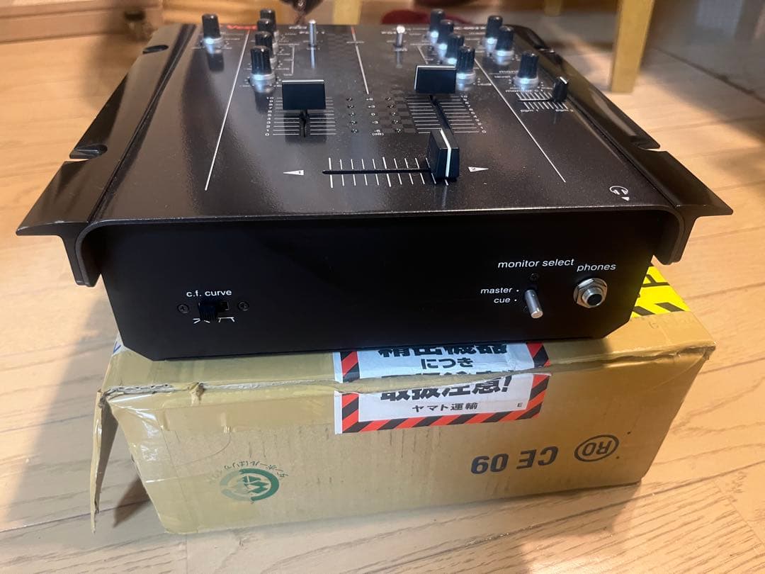 Vestax VMC-002XLu DJミキサー - メルカリ