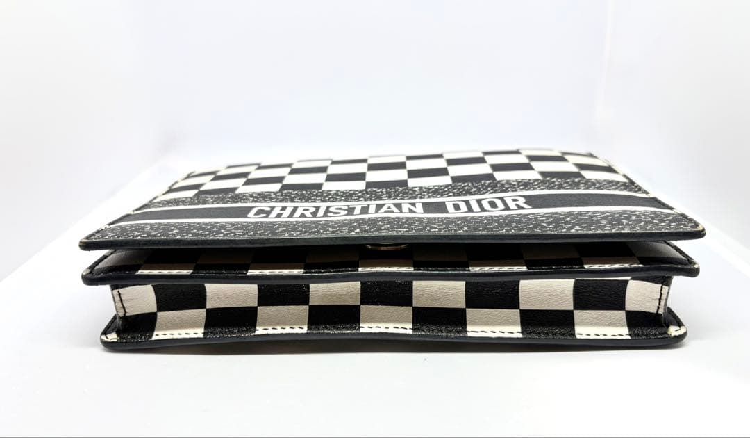 Christian Dior クリスチャンディオール 黒白チェーンウォレット