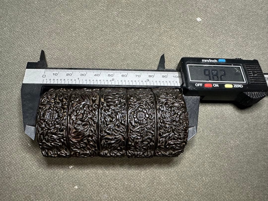 印籠　漆塗　木彫り　置物　古美術品　 細密細工　骨董　アンティーク　彫刻 工芸品