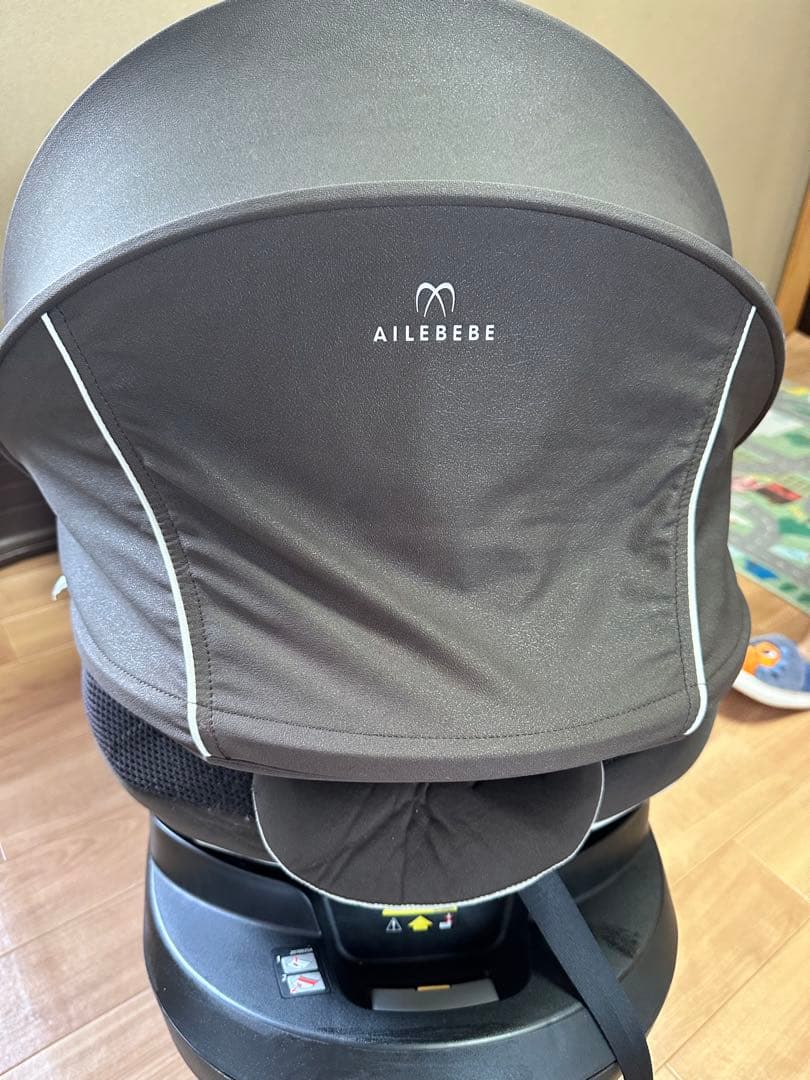 エールべべ・クルット6iグランス ブラウン チャイルドシート