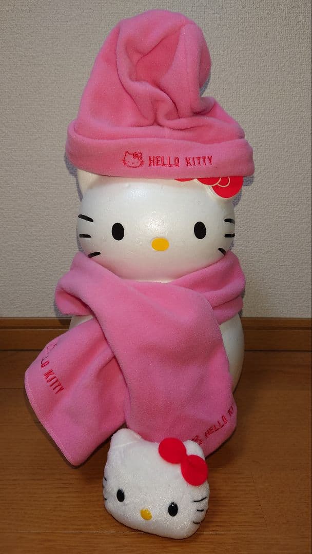 当時物ハローキティ　雪だるま マフラー パース付リストバンド フリース帽子