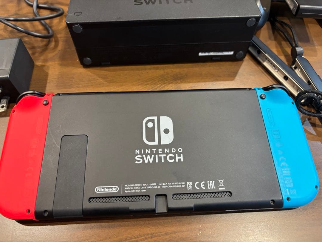 Switch 本体＋周辺部品