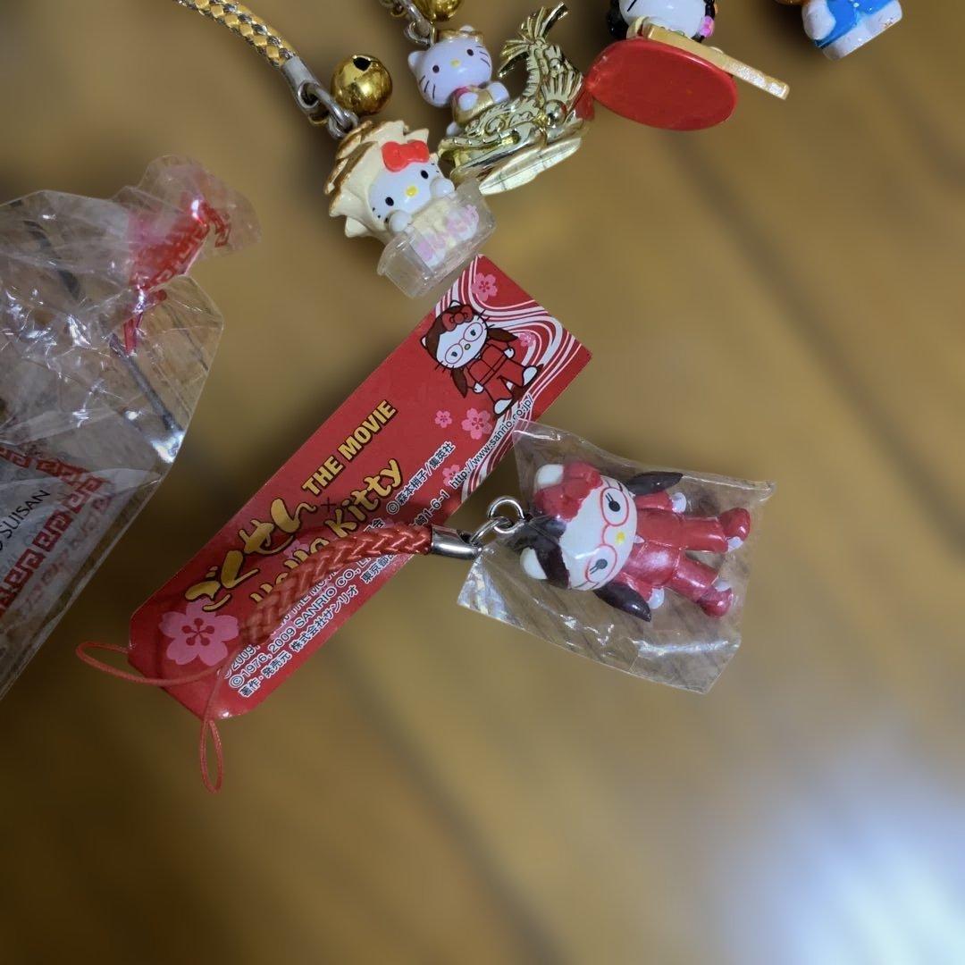 ハローキティ　ご当地ストラップ　根付けまとめ売り