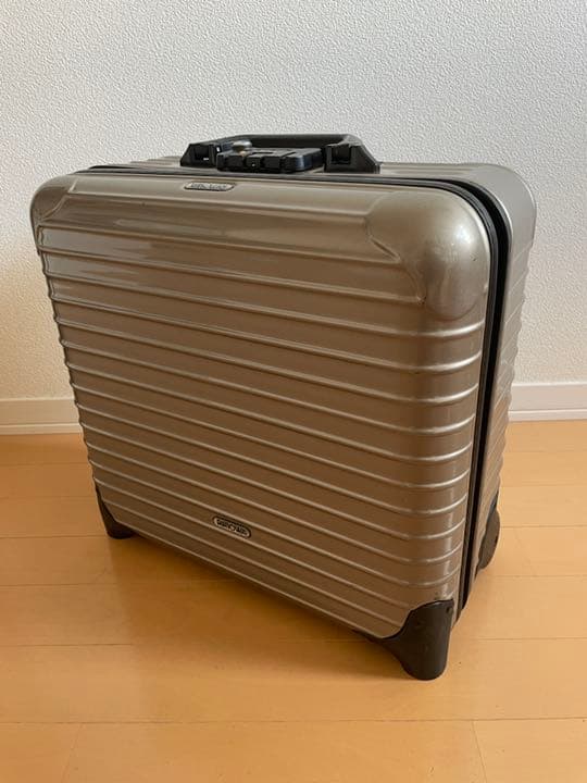 RIMOWA/リモワ製の2輪サルサ ビジネストロリー、25L