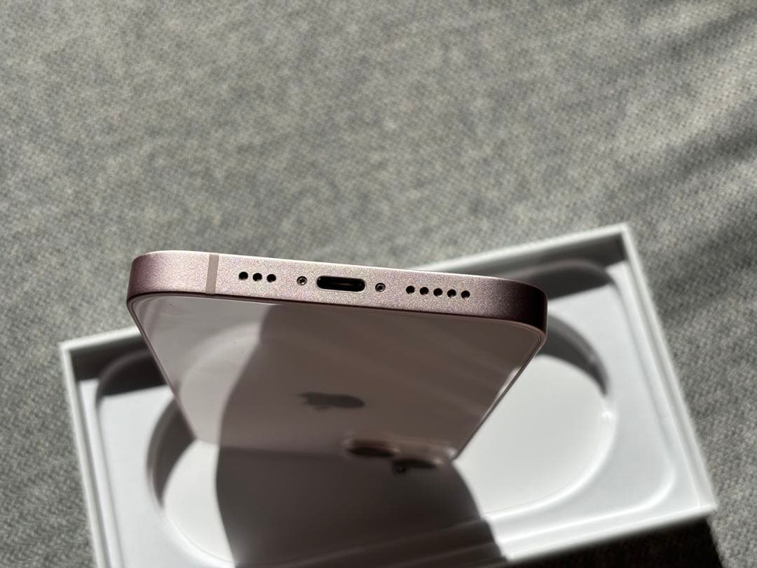 【美品】iPhone13 本体 ピンク