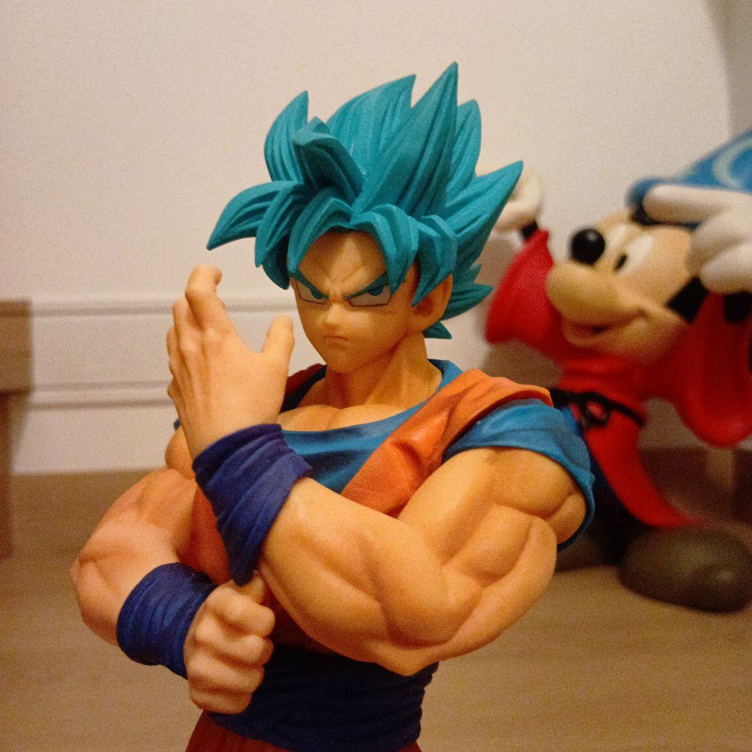 超サイヤ人ゴッド超サイヤ人 フィギュア 約24センチ　メモリーズ