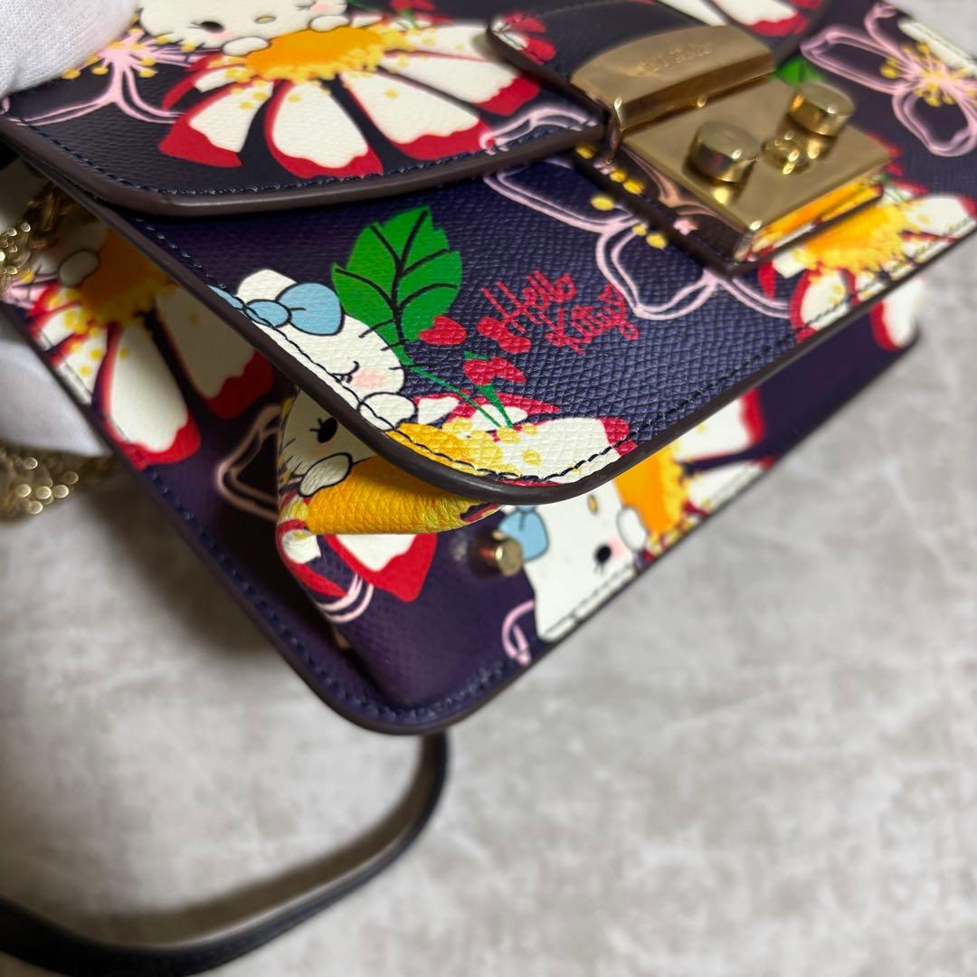 H250 美品✨FURLA フルラ　ショルダーバッグ　キティ　コラボ　チェーン