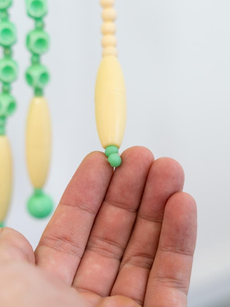 昭和レトロ ポップ 珠暖簾 のれん ビーズカーテン グリーン