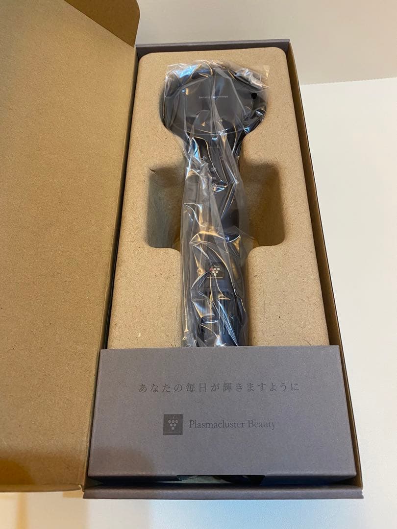 新品未使用品　SHARPドライヤー IB-WX902ブラック 箱あり