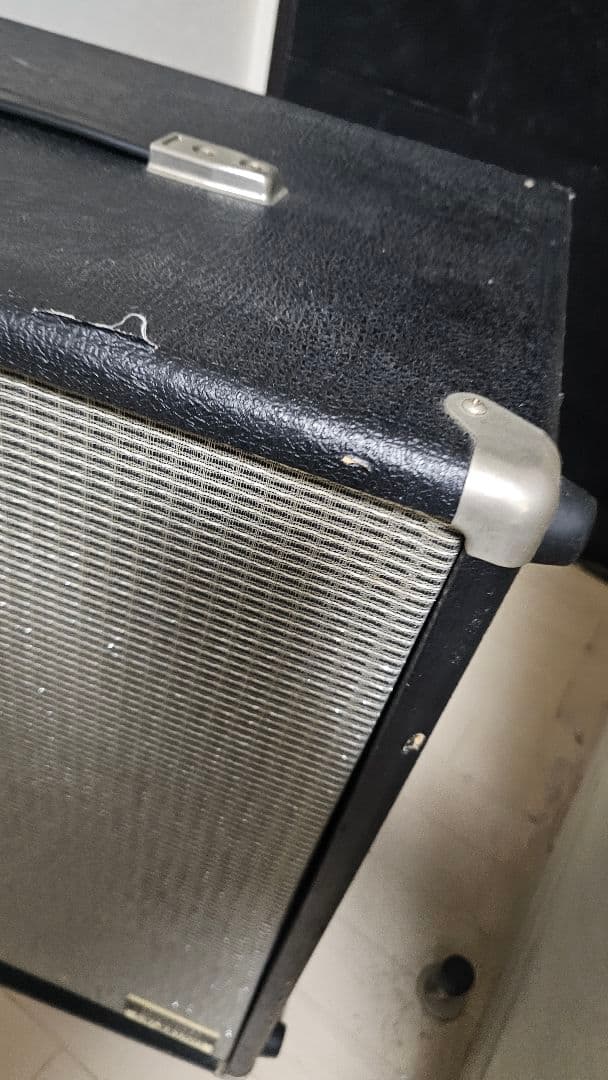 動作確認済】Fender スピーカーキャビネット B210CE ベース