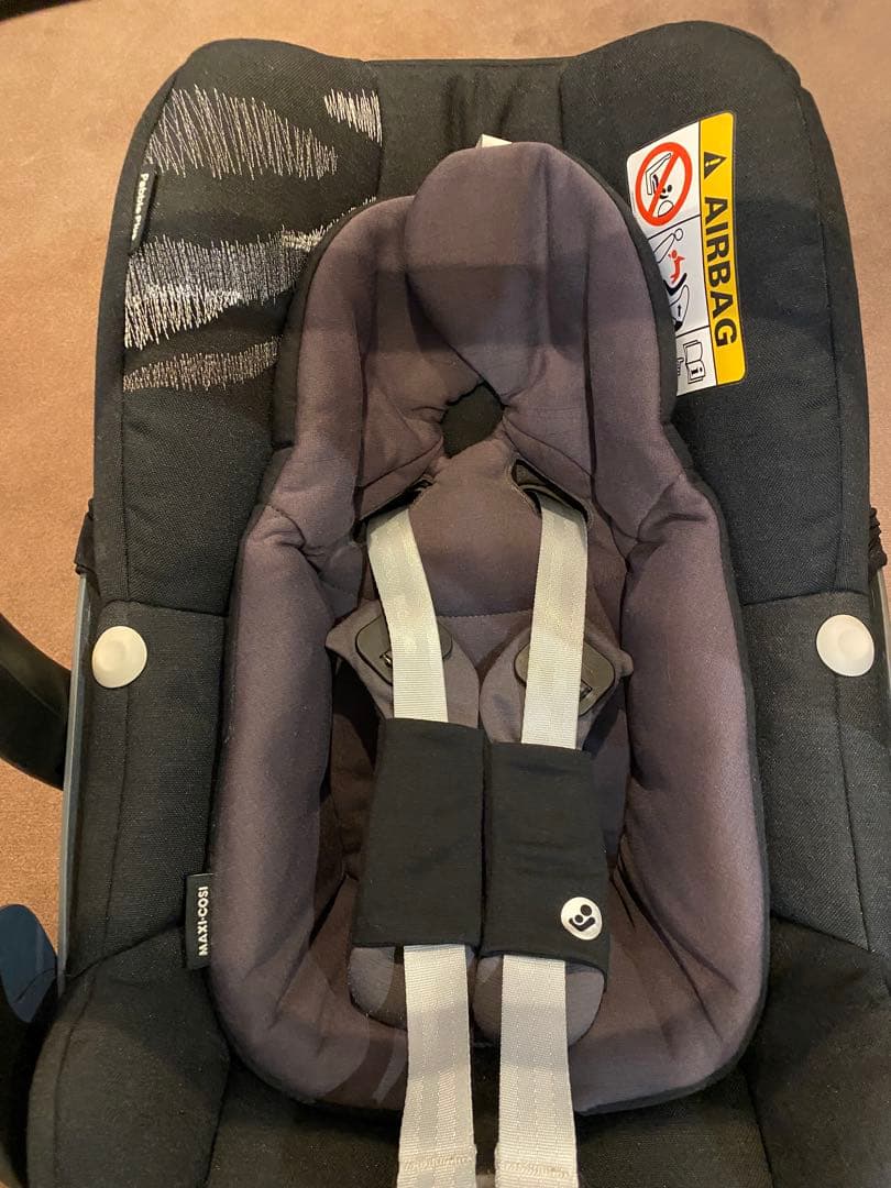 【タイムセール】MAXI-COSI ペブルプラス　チャイルドシート　美品