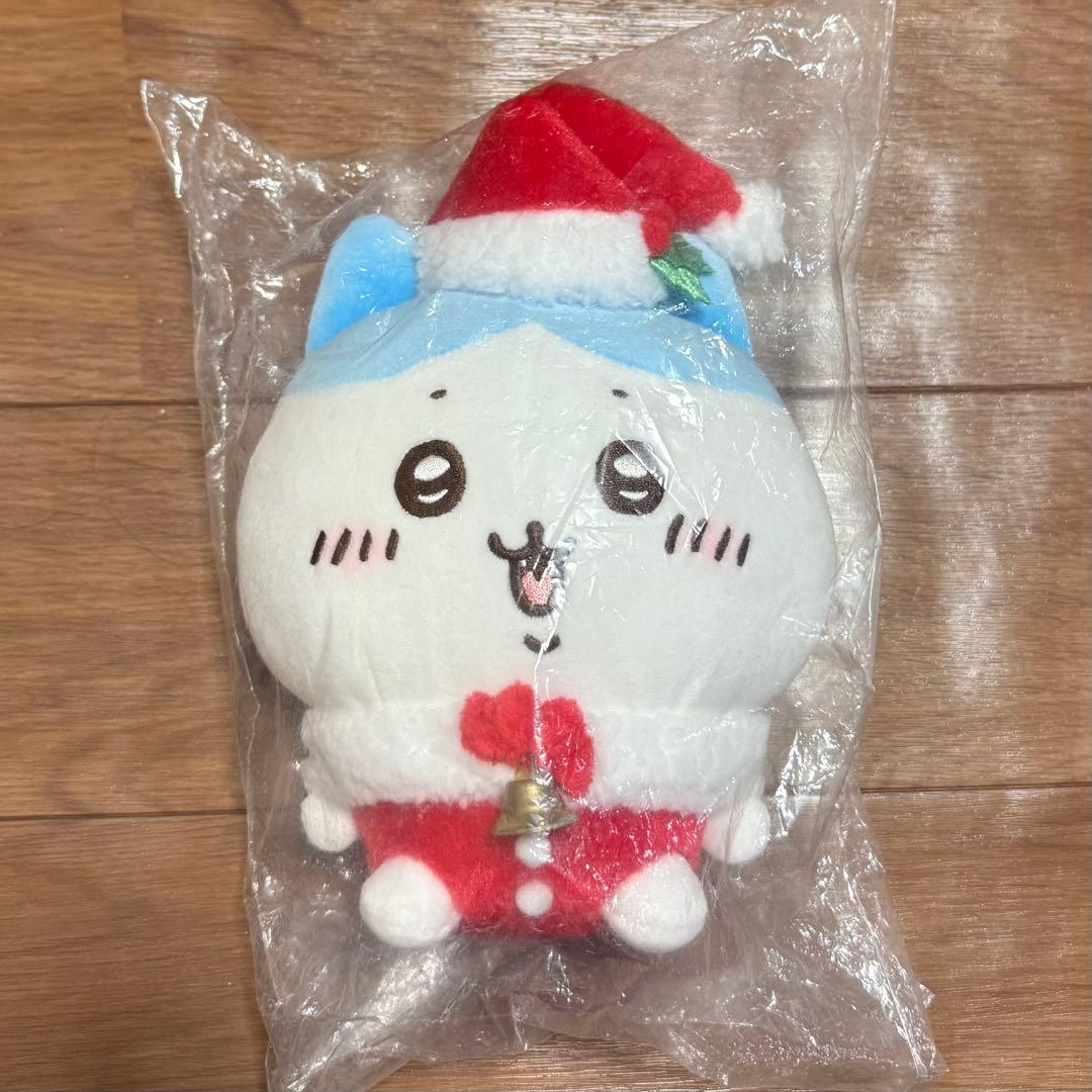 ちいかわ サンタさんだ！ぬいぐるみS ハチワレ タグ付き - メルカリ