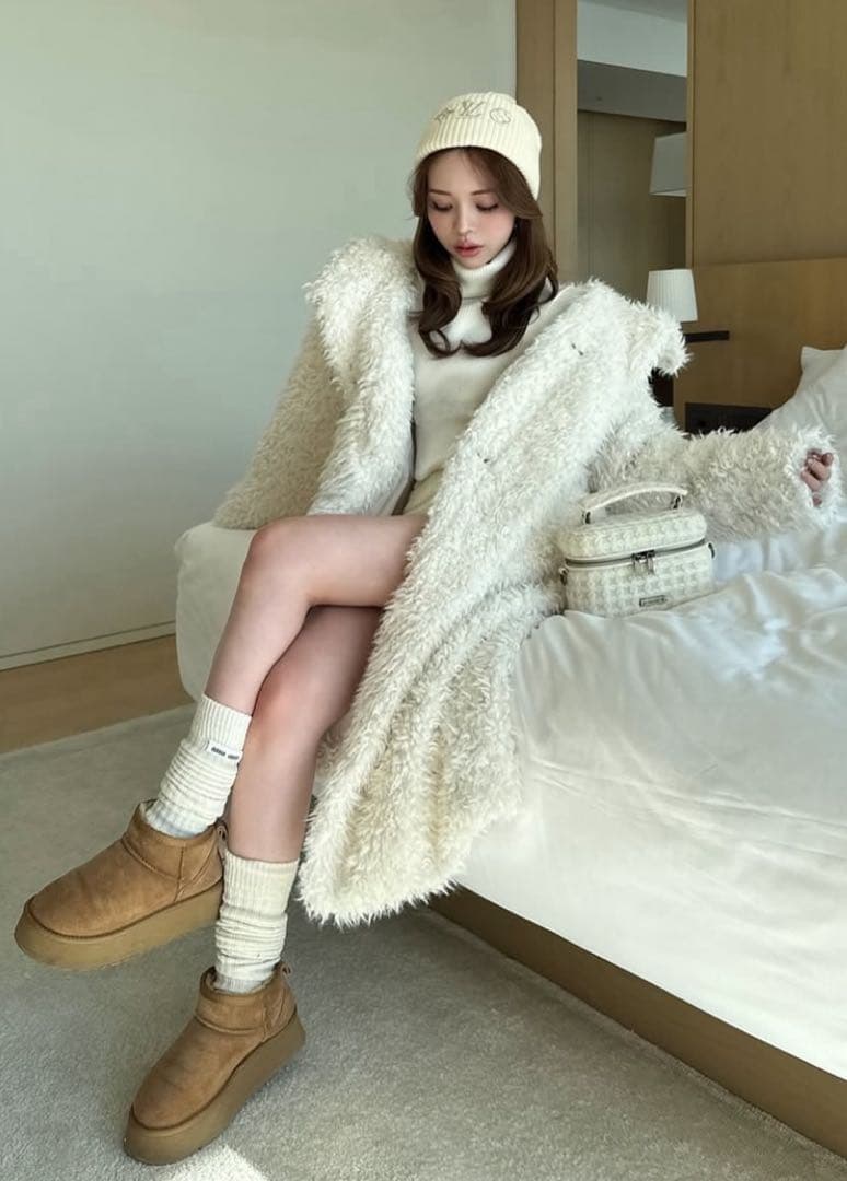 THETOE Hohe Vanity Bag バニティバッグ　アイボリー