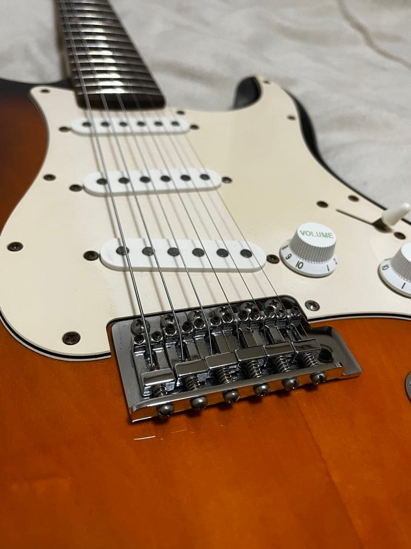ギター Squire by Fender Stratocaster Affinity