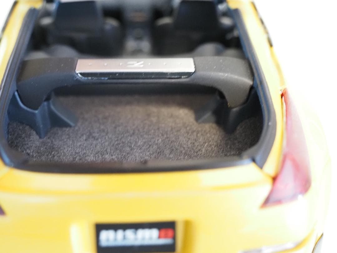 AUTOart 1/18 日産 フェアレディZ Sチューン NISMO イエロー