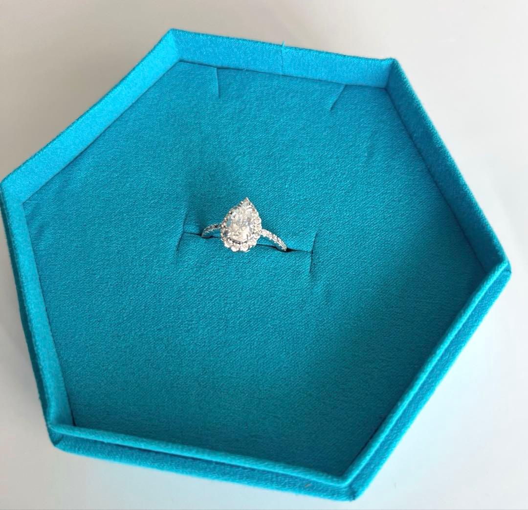 ピーターうさぎ様《Dカラー1.1ct UP》ペアシェイプダイヤリング